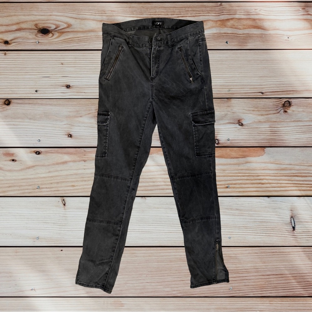 LOFT CARGO JEANS WITH ZIPPER POCKETS AND ANKLES